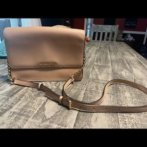 Michael Kors Daniela Crossbody